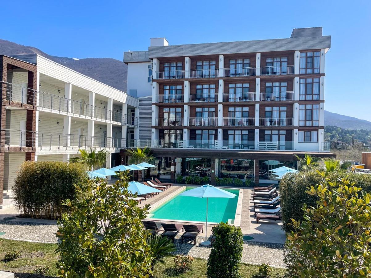 Aquamarine Family Club Hotel Gagra Esterno foto